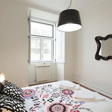 Excellent 4 Bedroom Apartment In Lisbon Lisbon
