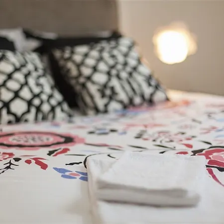 Excellent 4 Bedroom Apartment In Lisbon * Lisbon
